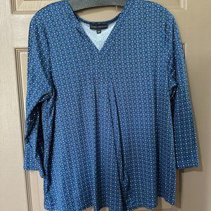 Classic Edition Vneck Top